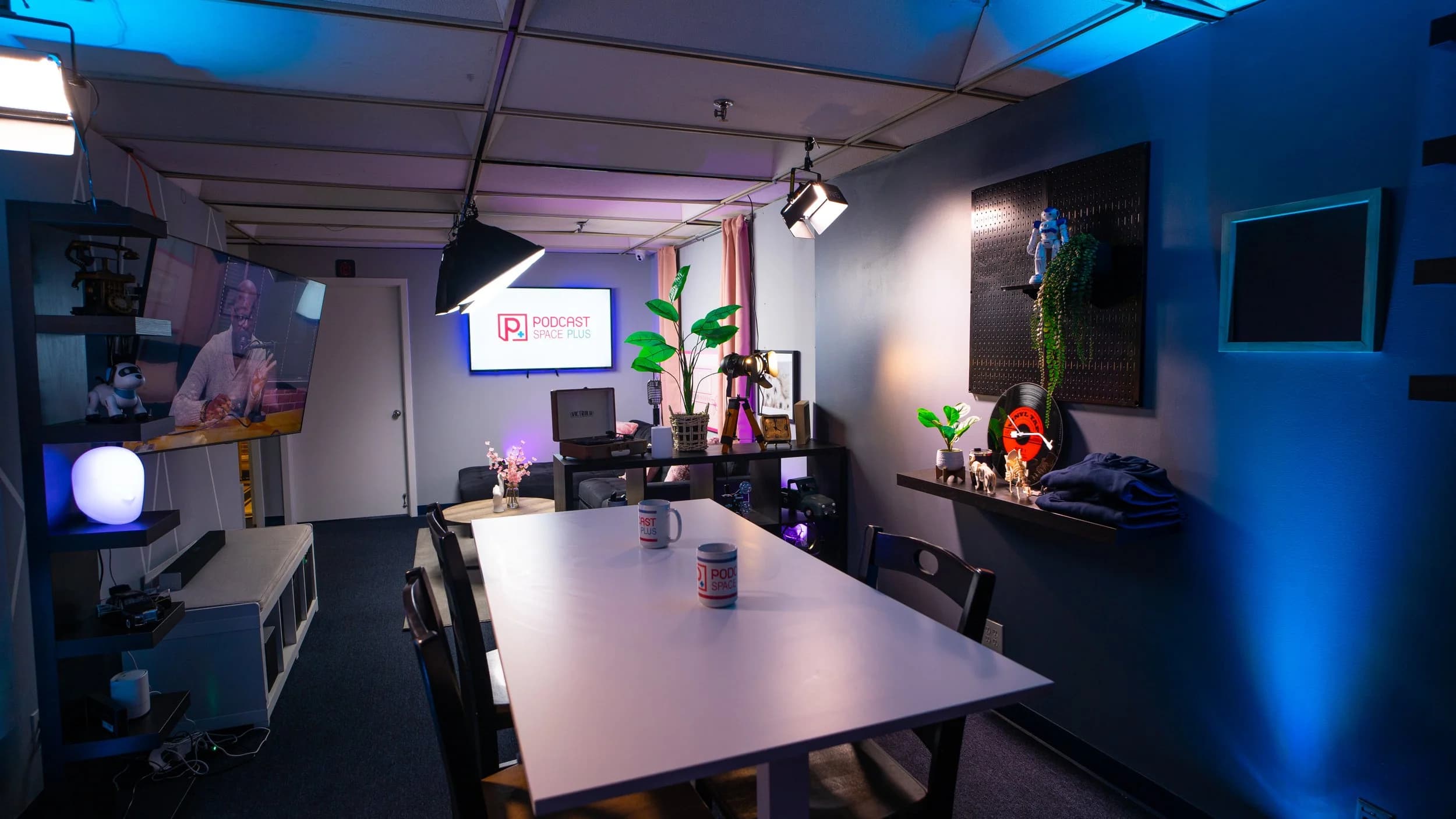 Podcast Space Plus recording studio